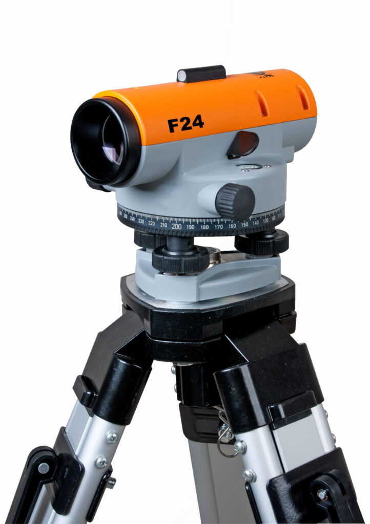 F24 Na Statywie